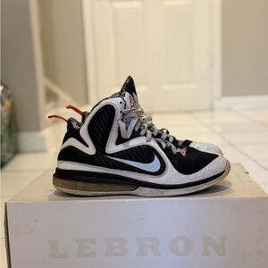 Nike LeBron9 Size 10